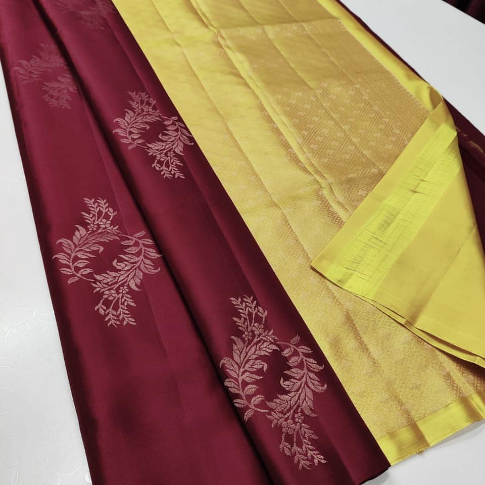 Kanchipuram Borderless Silk Saree