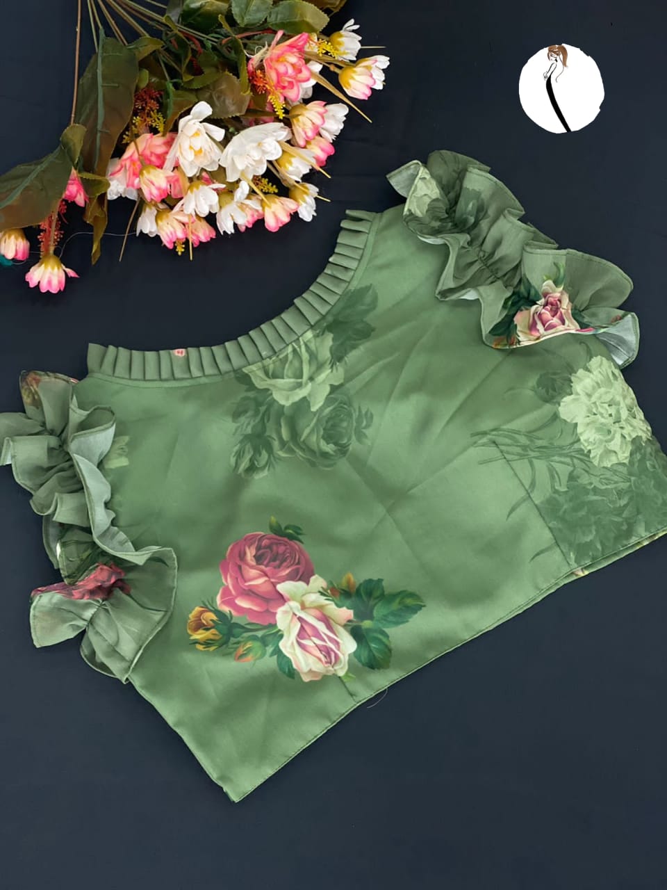 Designer pattern blouse